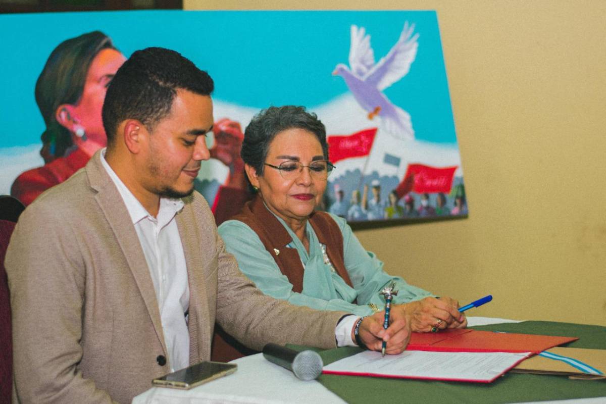 Rider Cálix, el funcionario de Sedesol que recibió más de L1 millón para viajes