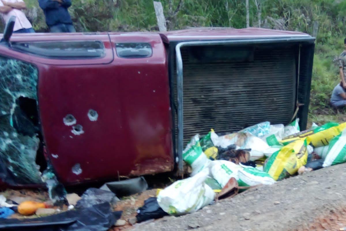 En una emboscada ejecutan a regidor de Libre y a su esposa