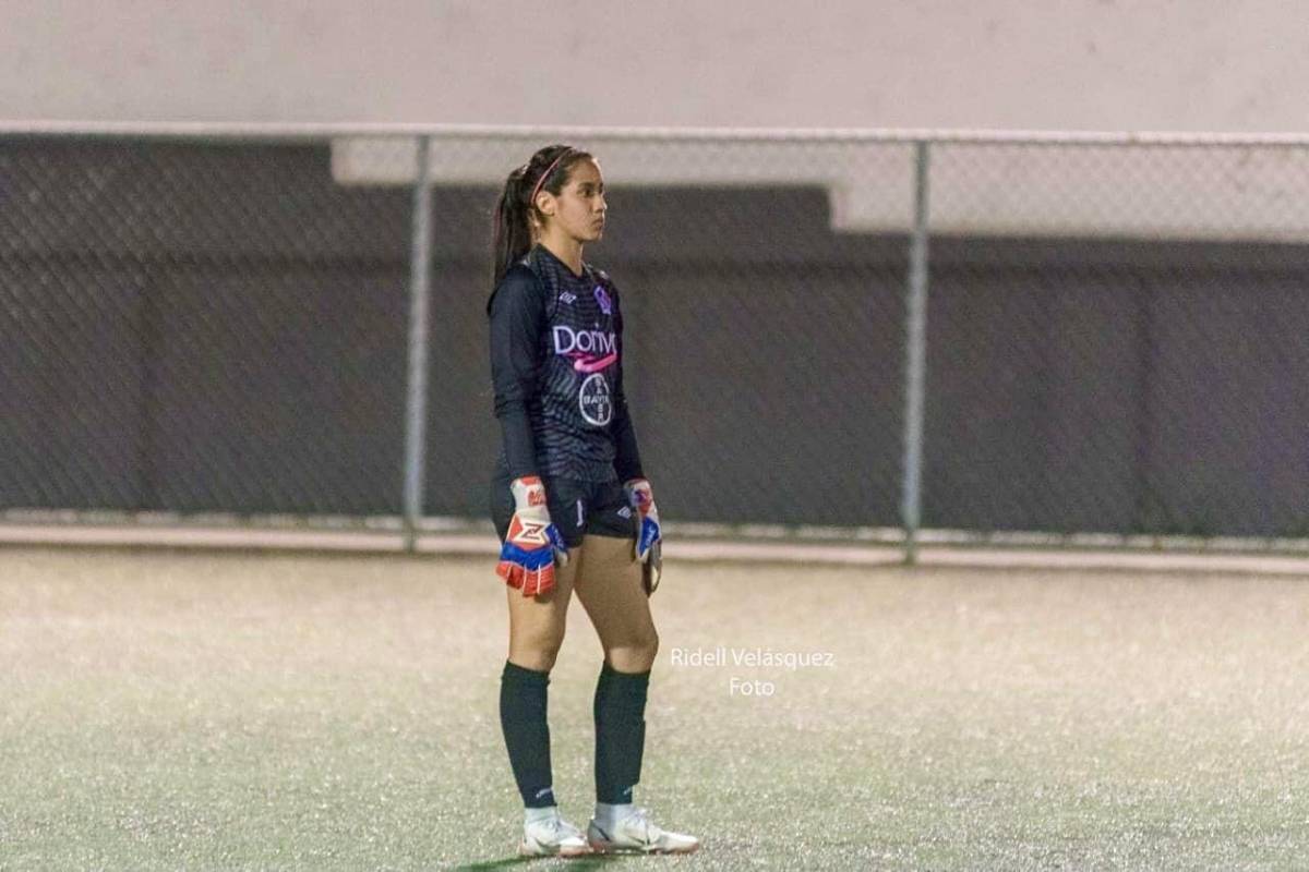 Madelinne jugó en Motagua y luego en Olimpia hasta dar el salto a Ecuador.
