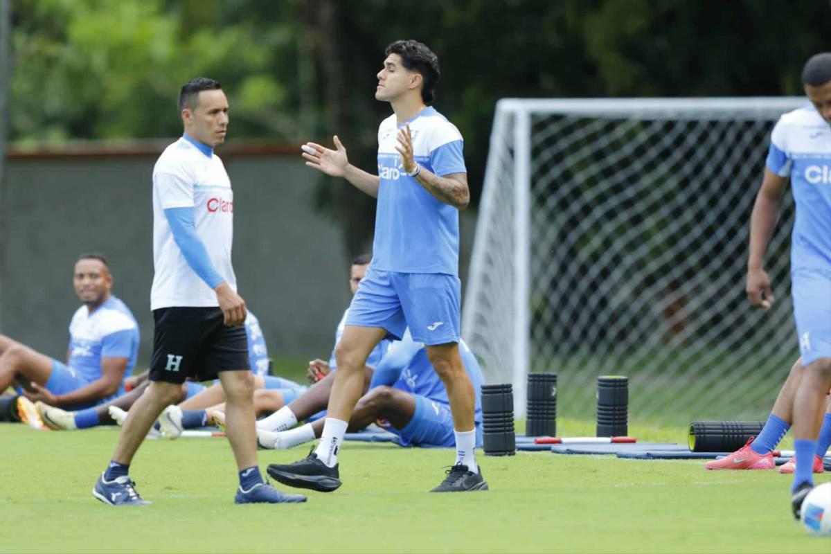Selección de Honduras con nuevos legionarios, gesto de Palma e invitada especial