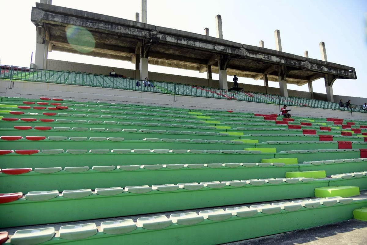 Las gradas del estadio Yankel Rosenthal sin público por la sanción.