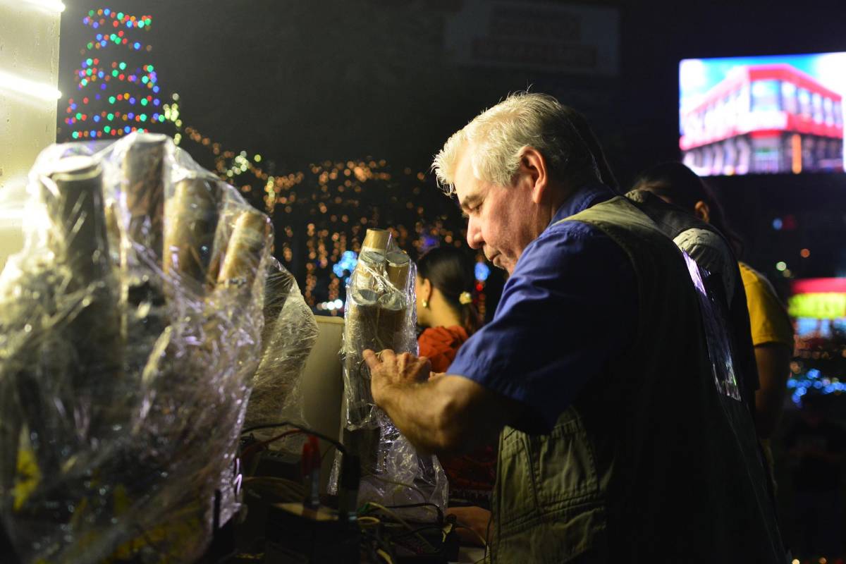 Así fue la increíble inauguración de la villa navideña en el Monumento a la Madre