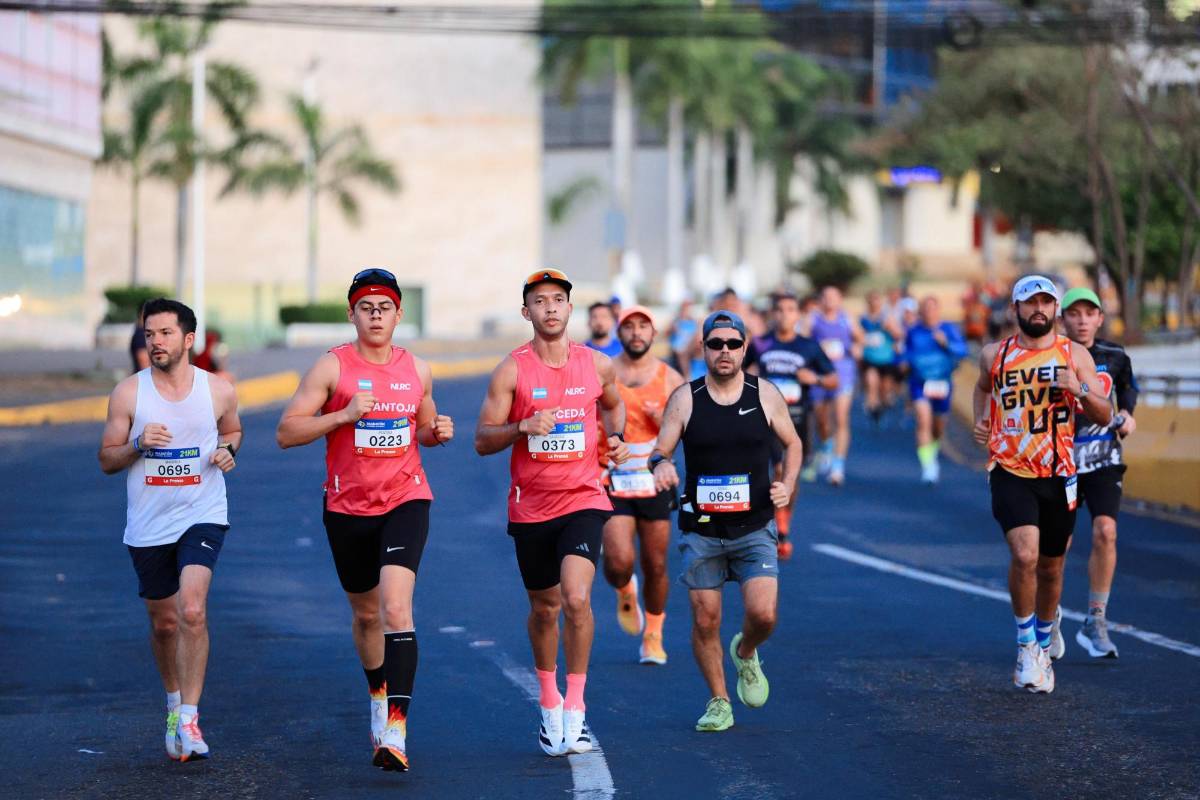 Más de 10,000 personas corren la Maratón LA PRENSA 2025