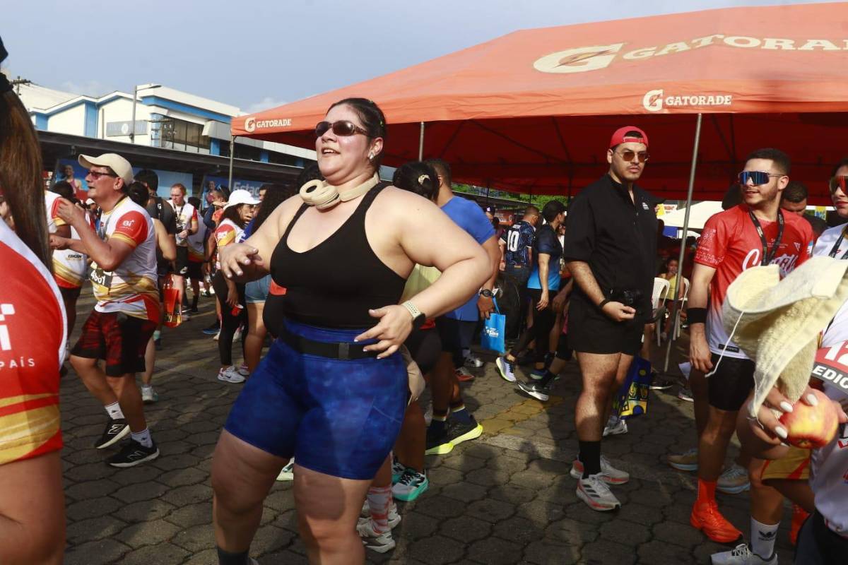 ¡No todo fue correr! Música y baile animaron la Media Maratón