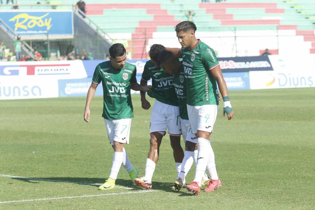 Escándalo: Cachetada de Anangonó a Alexy Vega y así reaccionó el volante