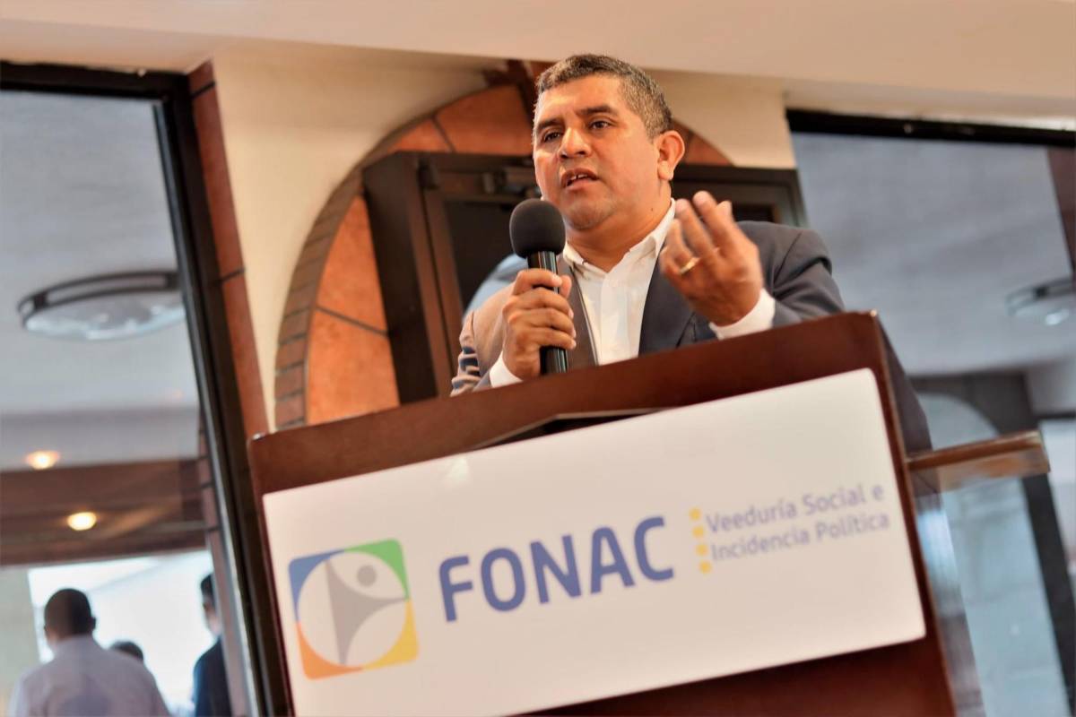 Santos Orellana cuestiona que alianzas políticas no son solución para Honduras