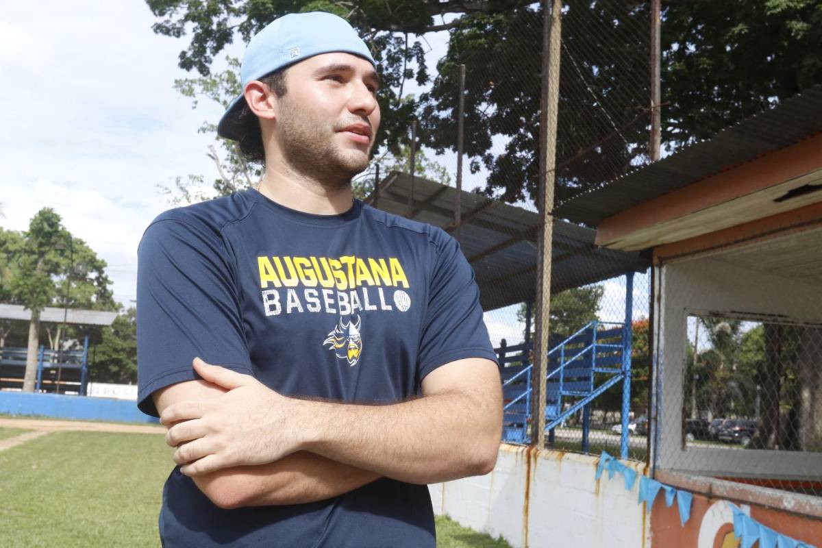 Gómez se ilusiona con jugar profesionalmente en las Grandes Ligas de Béisbol.