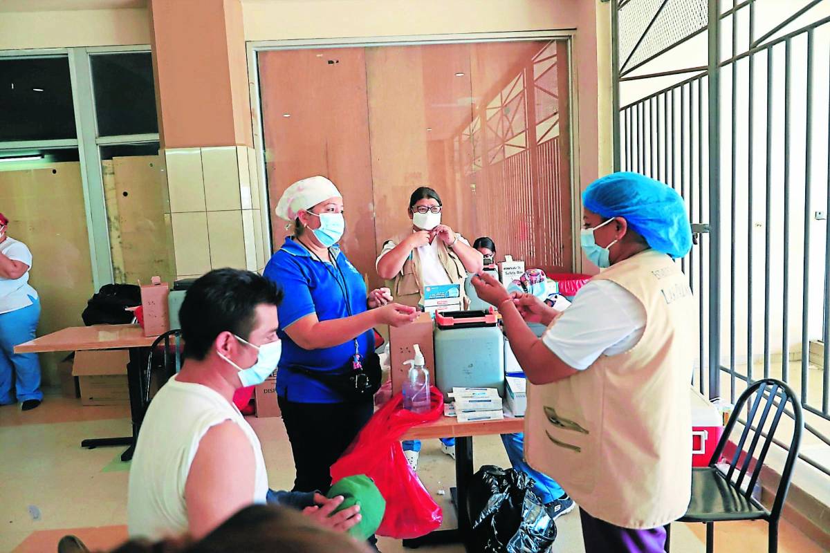 Salud acelera vacunación en Honduras por caducidad de lotes