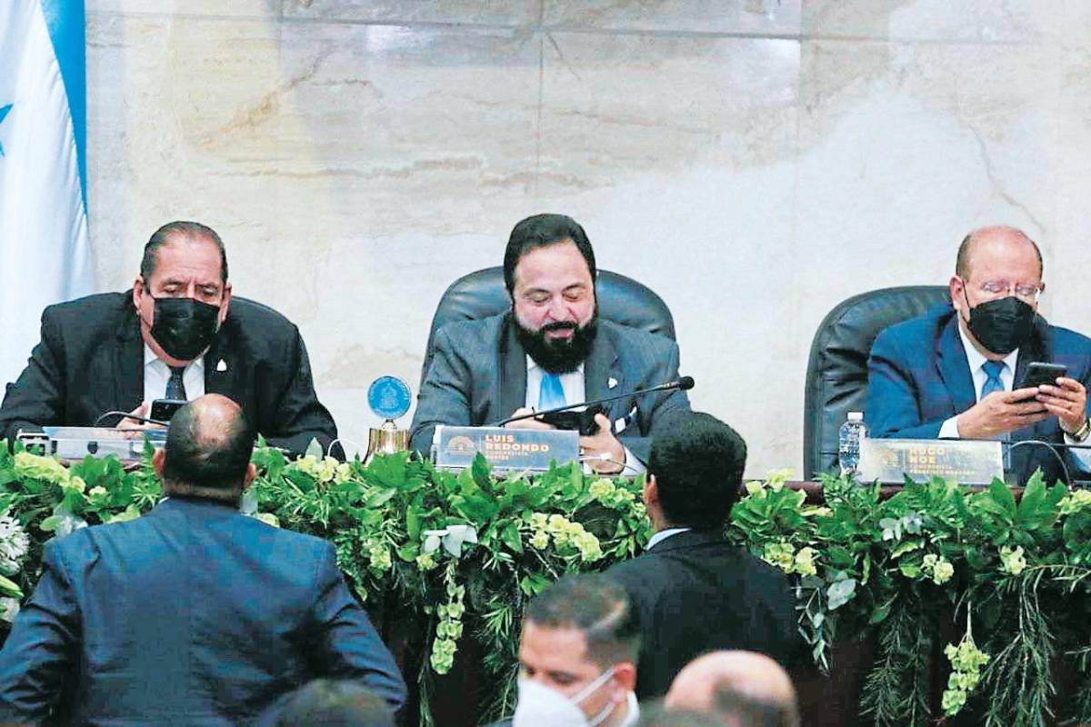 EEUU insta al Congreso a elegir una nueva Corte de forma apolítica