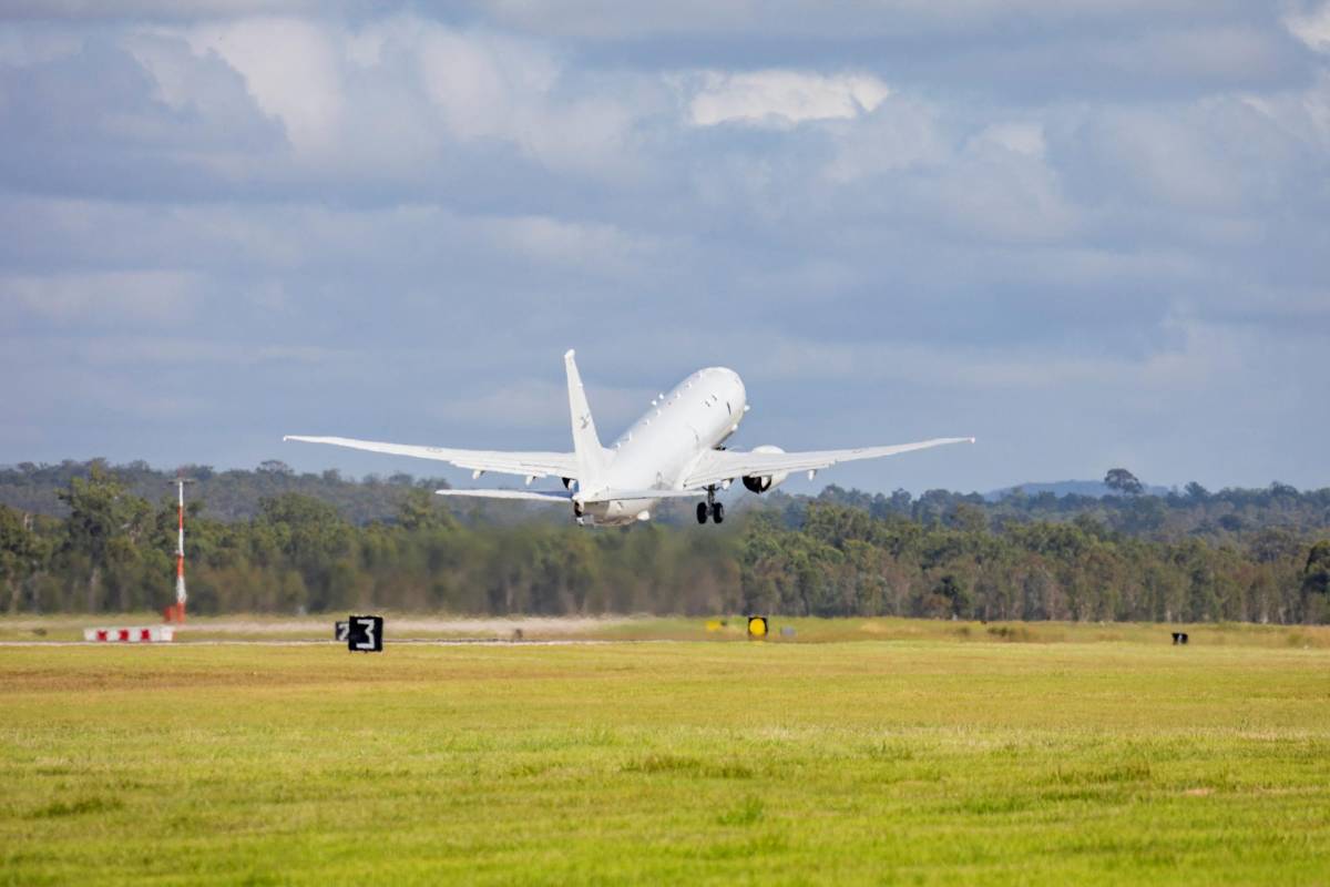 Australia y Nueva Zelanda enviaron aviones de reconocimiento para evaluar los daños y determinar si pueden aterrizar o tendrán que lanzar suministros de ayuda.