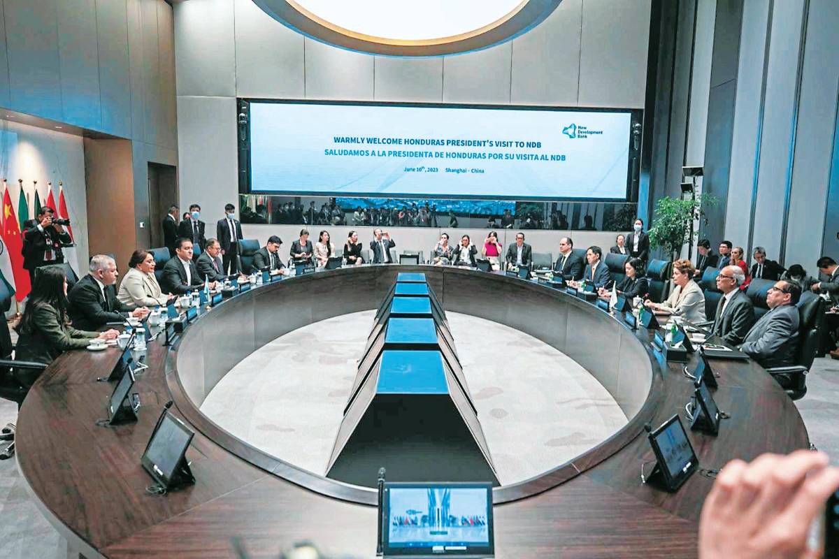 Honduras no será parte del BRICS, pero sí de su banco