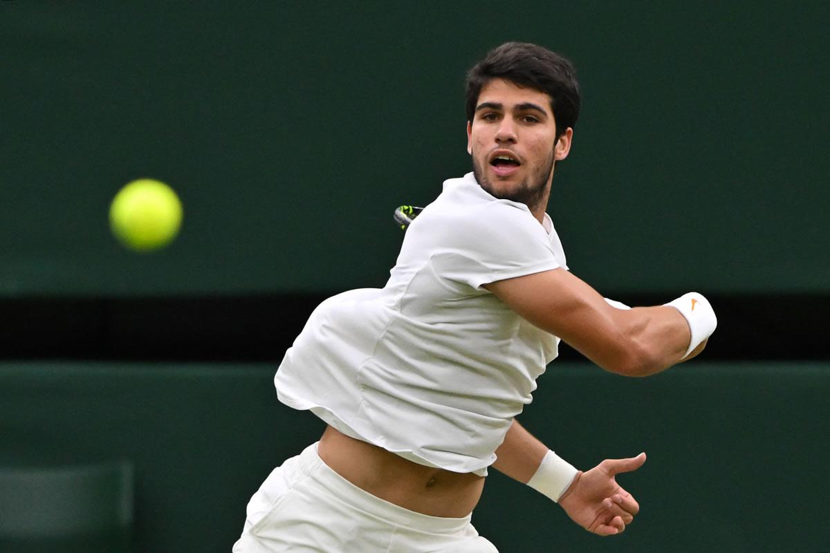 El tenista español apabulló sobre todo en los dos primeros sets al ruso.