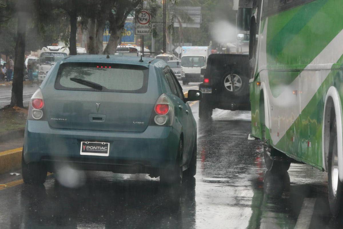 Más de 40 carros Uber han sido decomisados por el IHTT por operar sin permisos
