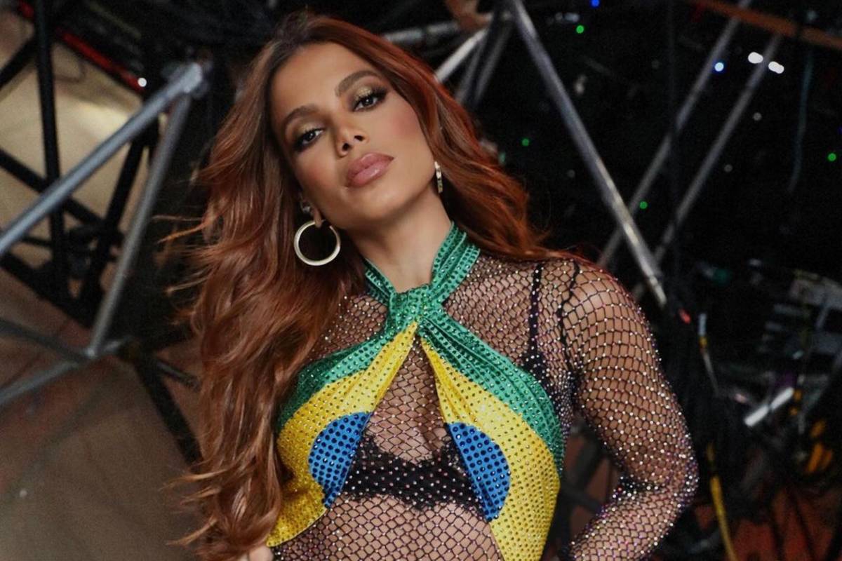 Anitta pierde seguidores por confesar su fe en la santería