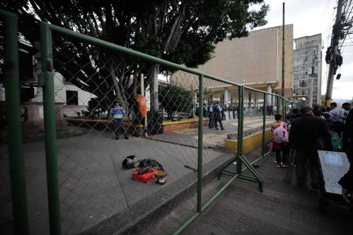 Esta es la razón del cierre del Congreso Nacional y del parque La Merced