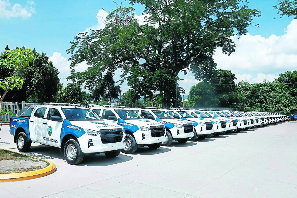 Entregan 25 patrullas para la seguridad de la zona norte