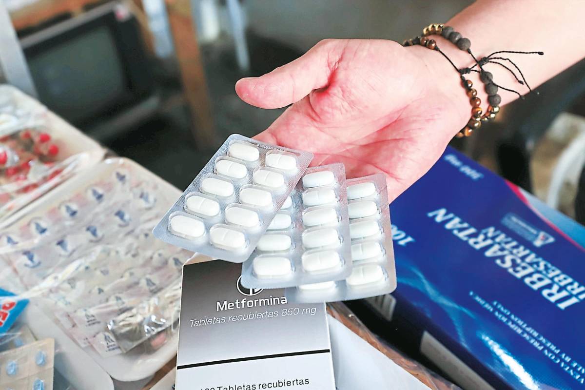 Secretaría de Salud abre licitación para medicamentos