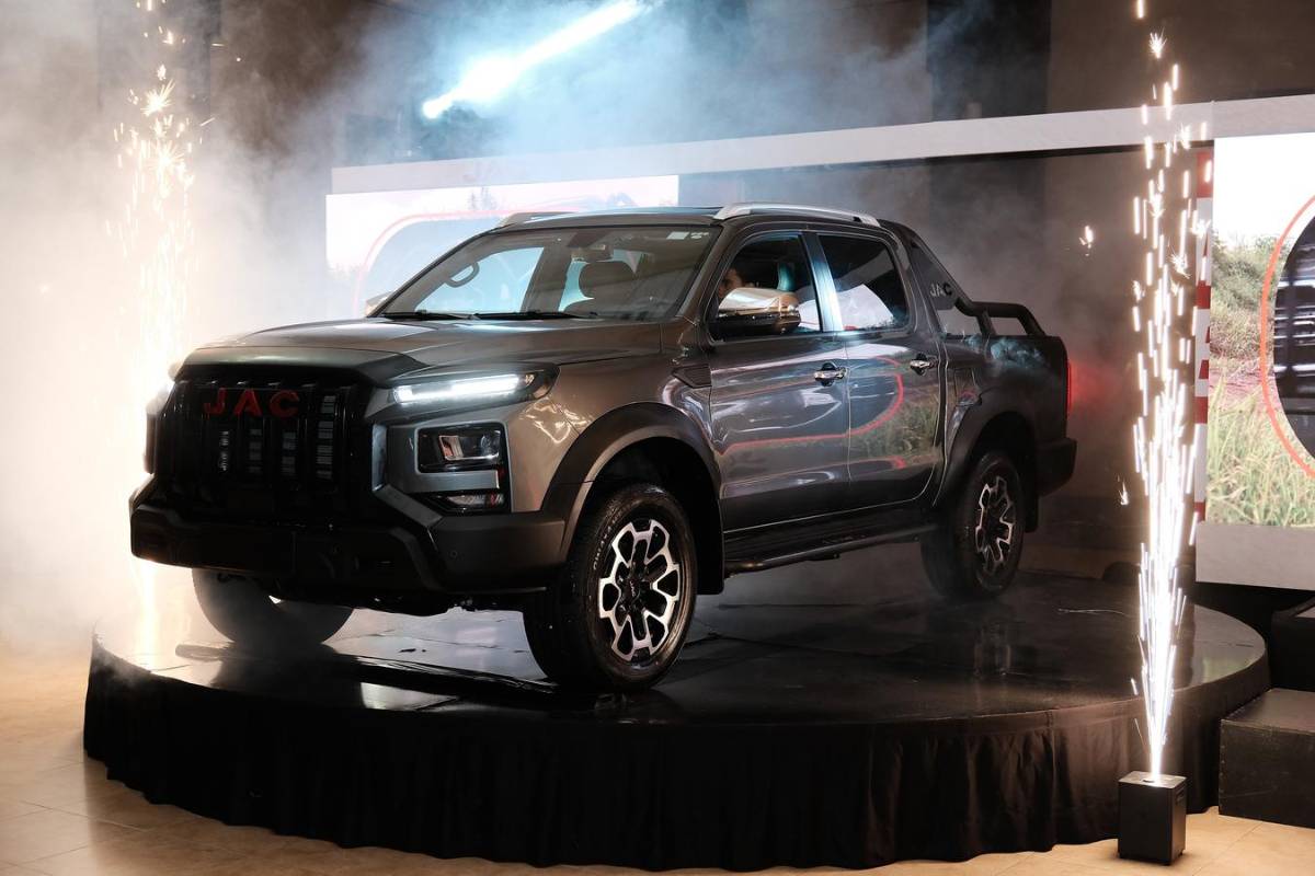 Llega a Honduras el nuevo PICK UP JAC T9 automático