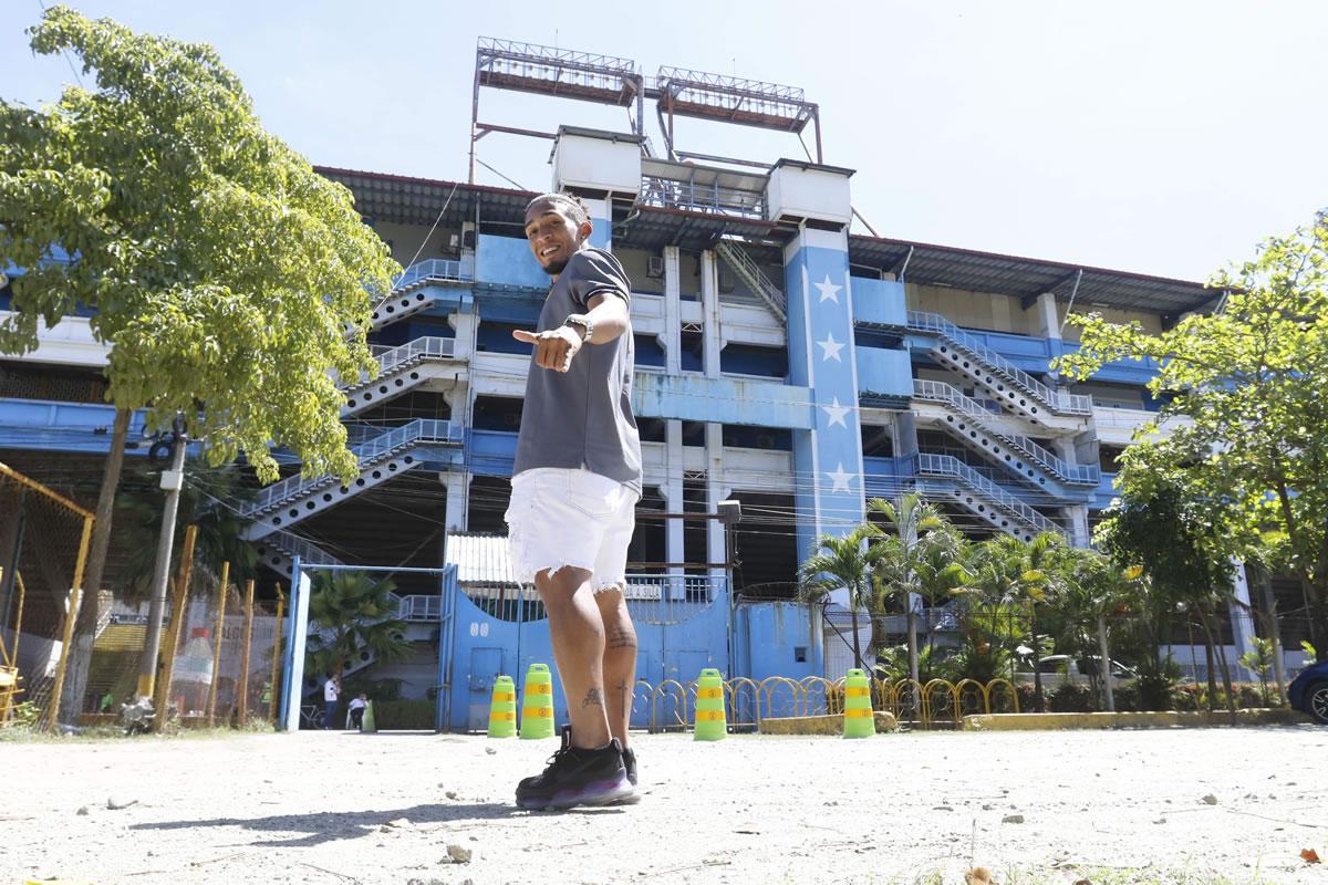 El delantero de 27 años atendió a Diario La Prensa en el estadio Olímpico, donde se jugará el clásico ante Marathón.