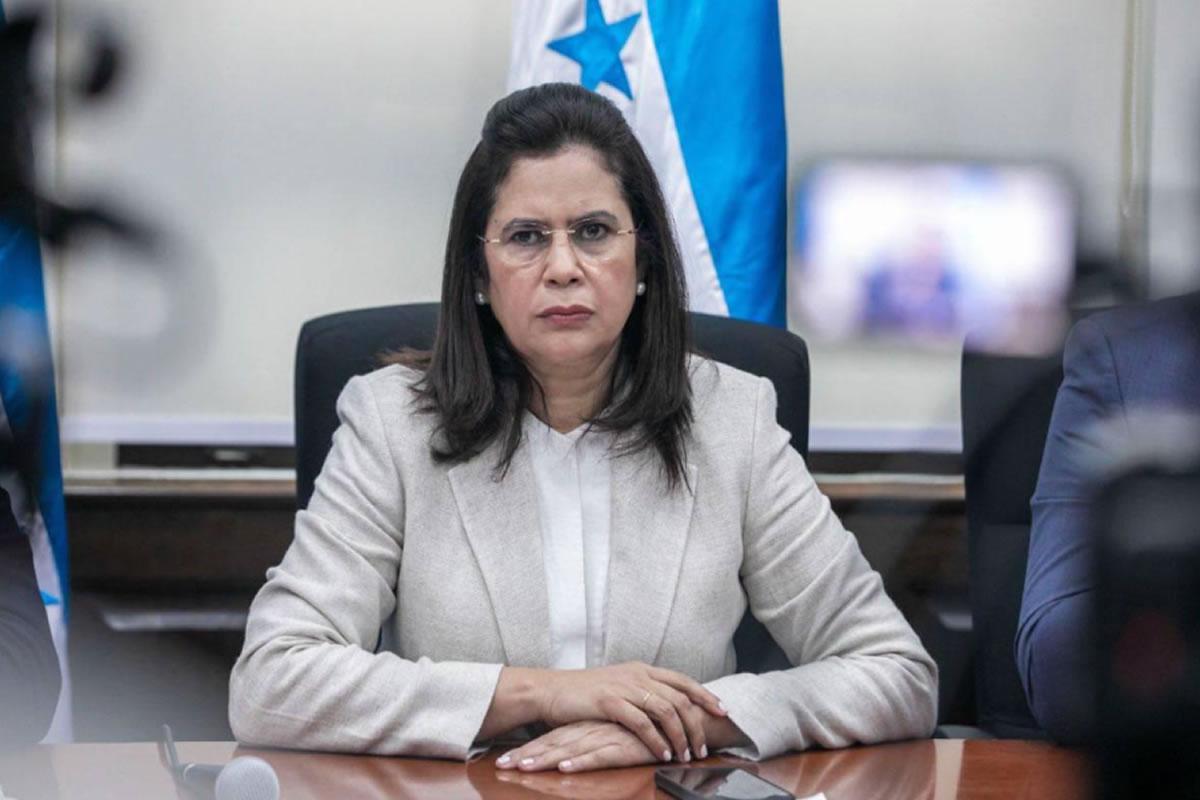 La ministra de Defensa, Rixi Moncada, viajará a Estados Unidos