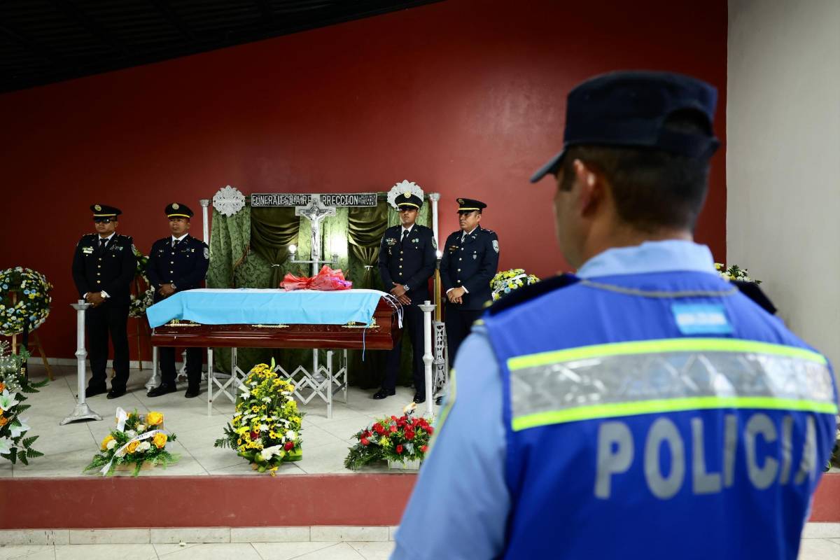 Mi hijo es un héroe: El desconsuelo de los padres del inspector Kevin Pérez