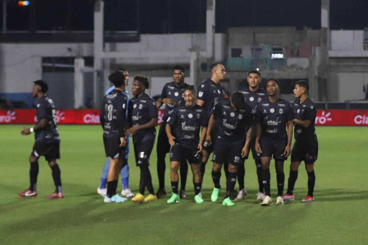 El 11 titular del Real España ante Olimpia.