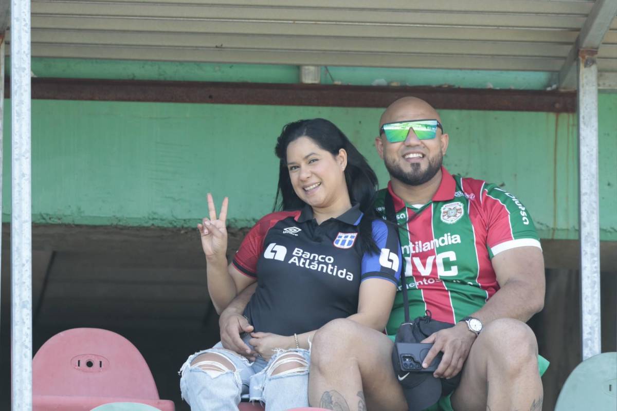 Esposa de futbolista y argentina enamoran: las bellezas en el Marathón-Olimpia