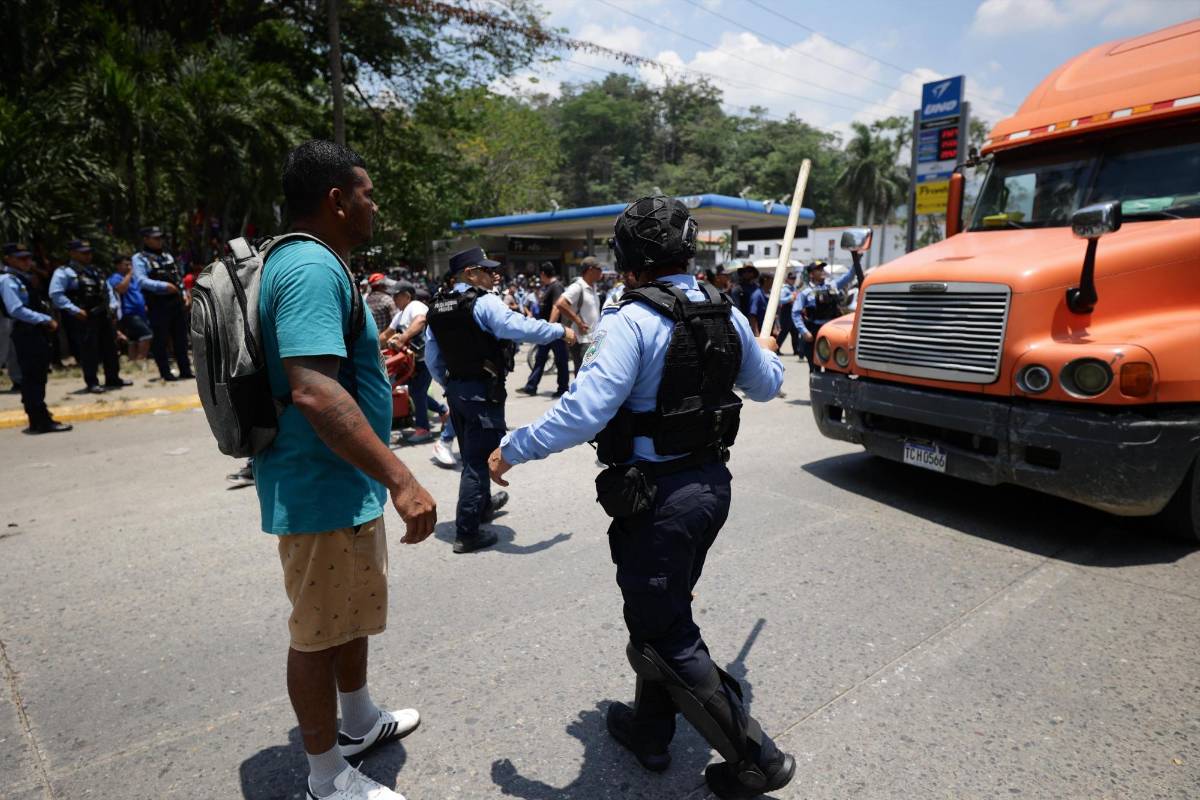 Iván Velásquez no llegó a retirar dinero y Policía lo tilda de mentiroso