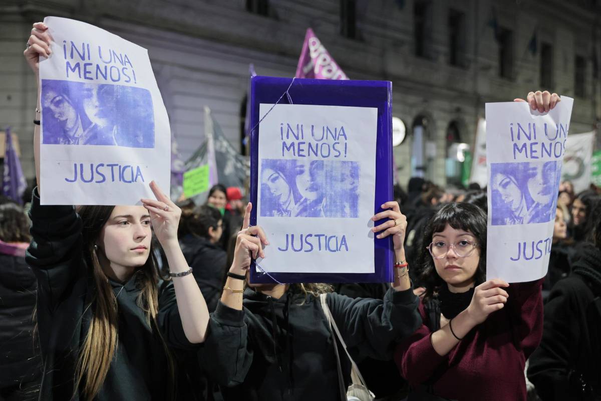 Quiénes son las víctimas del triple feminicidio transmitido en vivo que sacude a Argentina