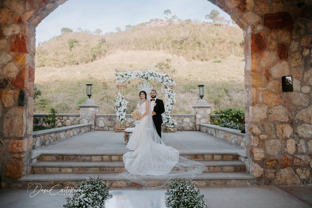 Boda Barrera Torres: una promesa divina realizada en Copán Ruinas