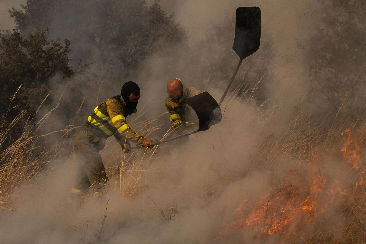 Es un infierno: Devastación en España por la peor ola de incendios del siglo