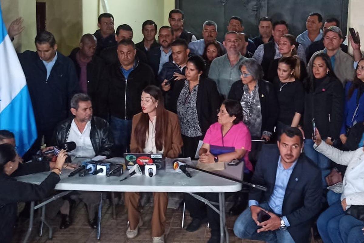 En sesión de la oposición dejan sin valor Comisión Permanente