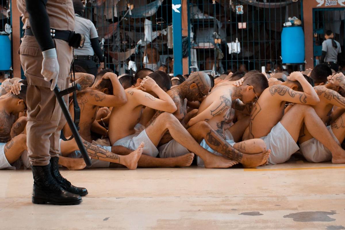 Honduras activa sus protocolos para evitar ola de pandilleros salvadoreños