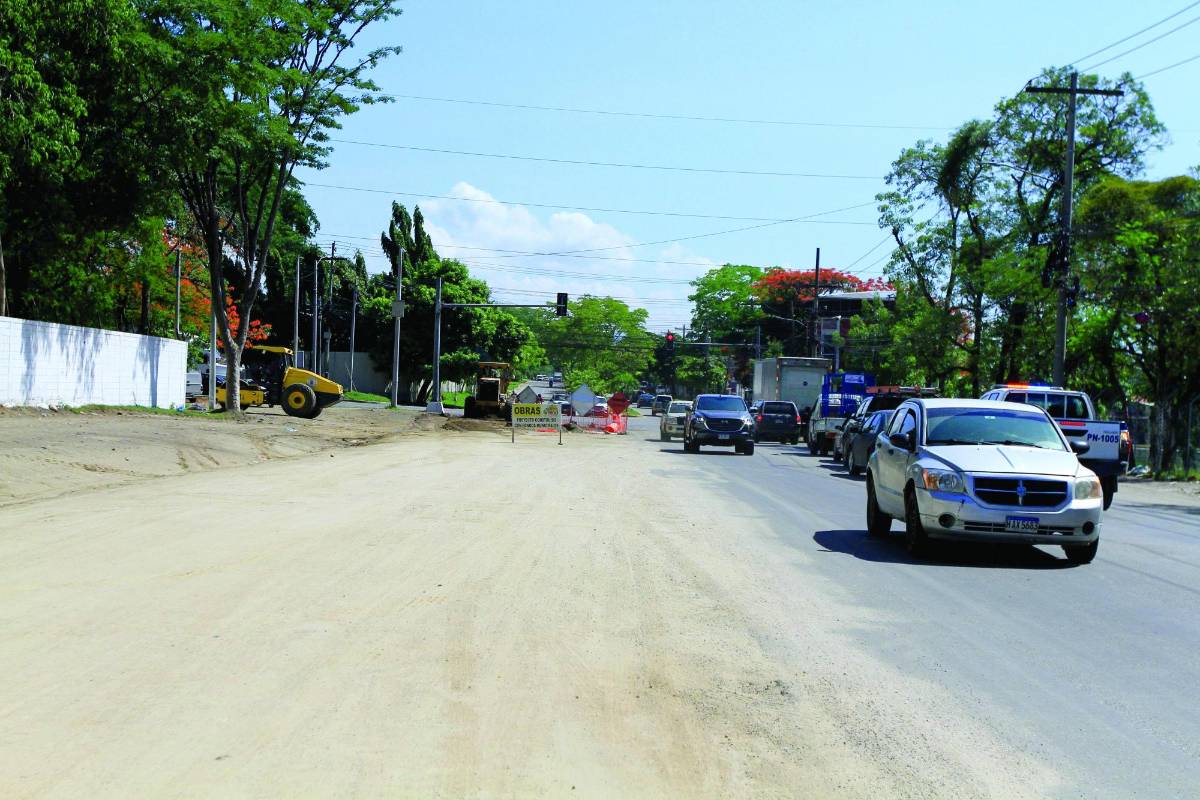 Para pavimentar trochas ya no harán avenidas Los Emprendedores en SPS