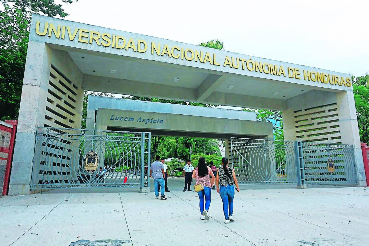 Suspenden a catedrático de Unah-vs por supuesto acoso