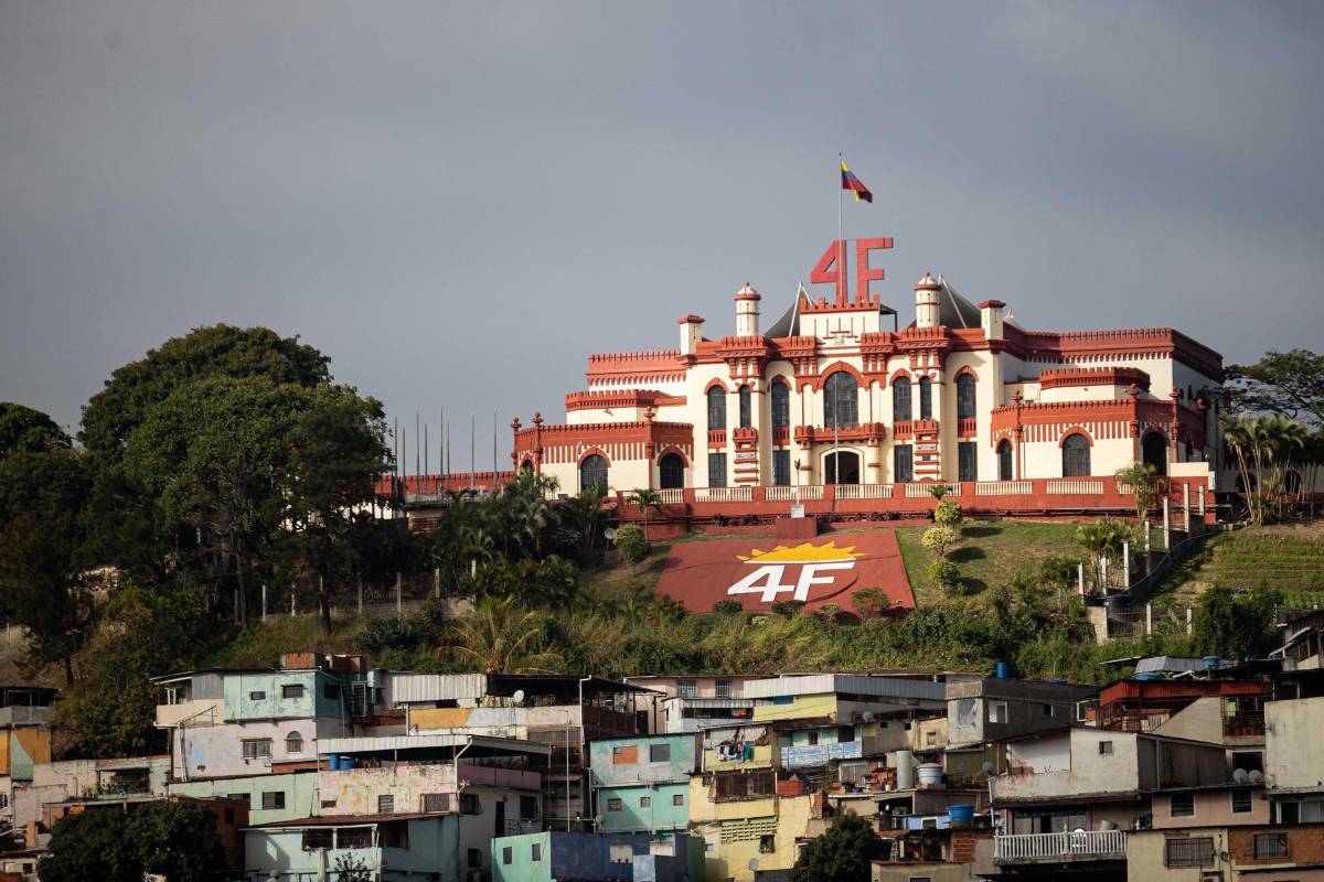 Calles vacías y filas en supermercados: así amanece Caracas tras la captura de Maduro
