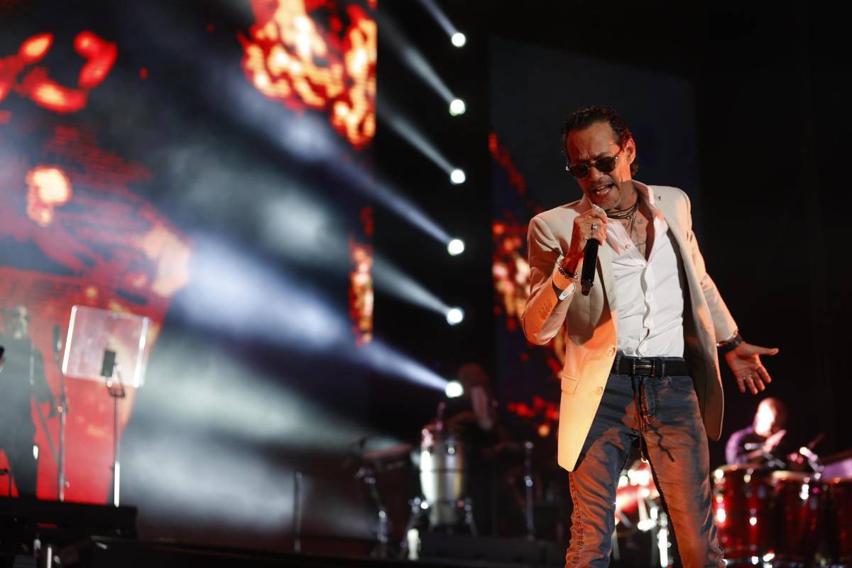 MARBELLA (MÁLAGA), 31/05/2024.- El cantante Marc Anthony durante el concierto que ofrece en el Oasis Marbella Fest, hoy viernes en la finca La Caridad, Marbella. EFE/Jorge Zapata