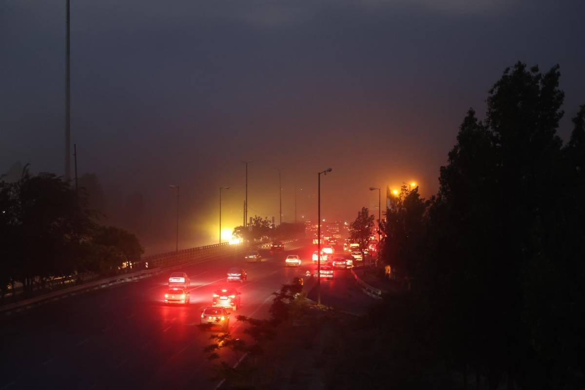 Miles huyen de Teherán tras advertencia de Trump