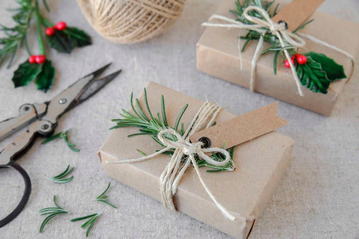 Envuelva sus regalos con creatividad