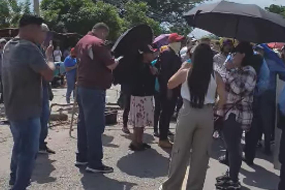 Desalojan protesta de empleados de maquila en Villanueva, Cortés