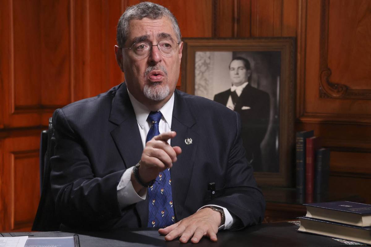 Arévalo propone al Congreso una reforma para destituir a la fiscal general