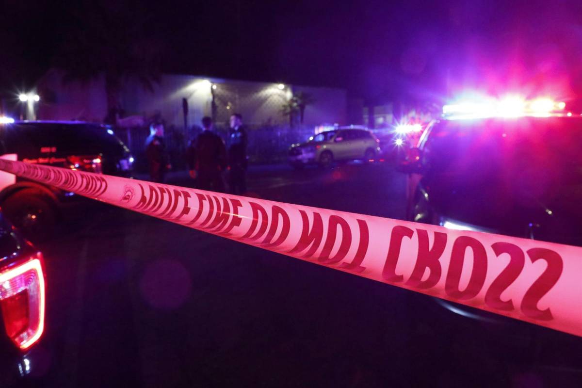 Hombre mata a sus tres hijas al interior de una iglesia en California, EEUU
