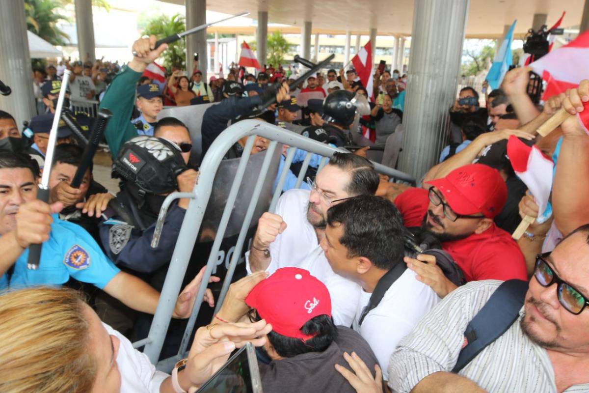 Toletazos y Cálix en el centro del caos: esto originó el zafarrancho en el CN