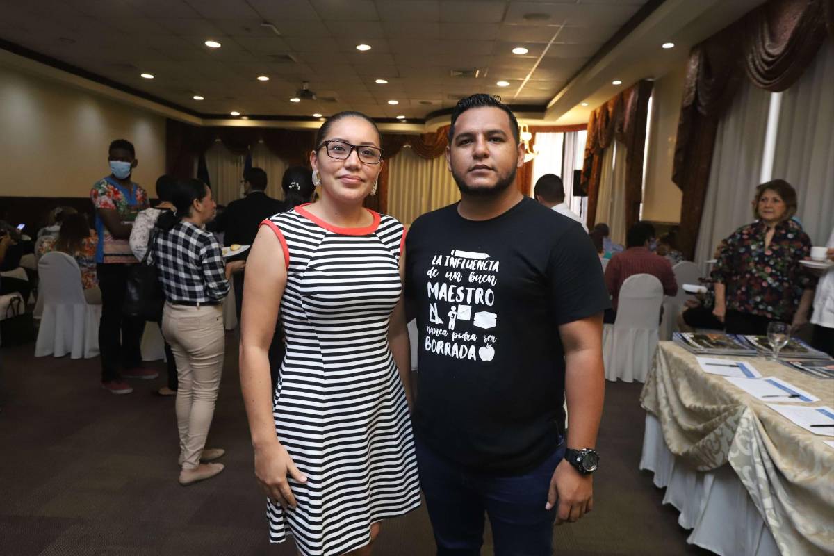 Valmoral firma acuerdo con la Secretaría de Educación