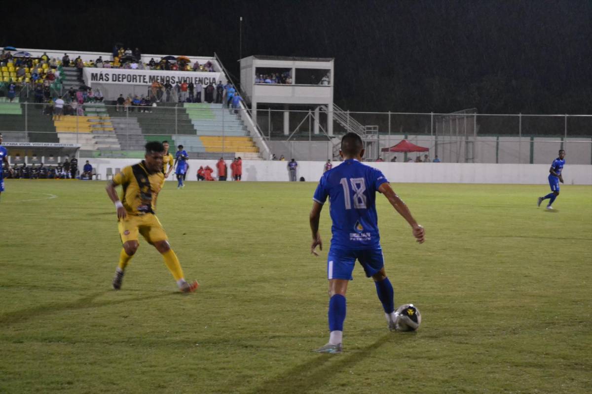 Génesis y Victoria rompieron el empate pasada la media hora.