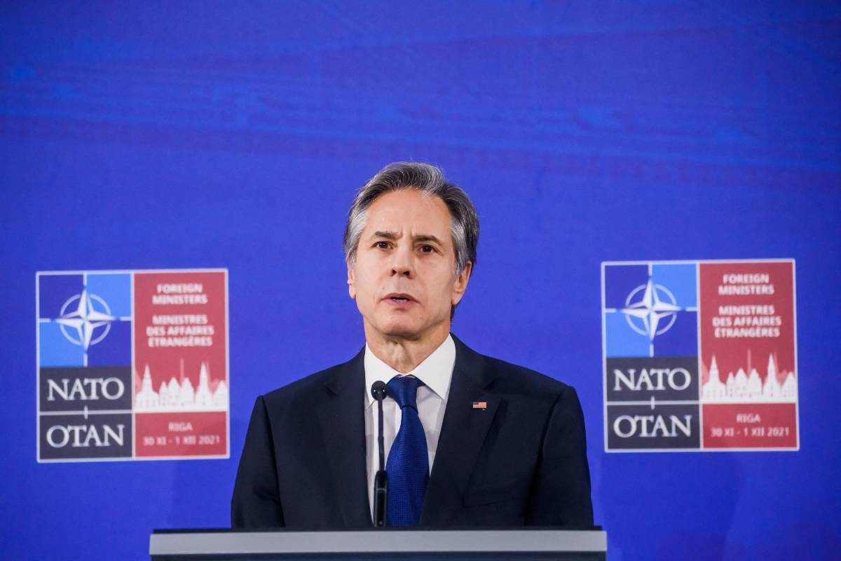 Blinken menciona “pruebas” que demuestran que Rusia planea una agresión contra Ucrania