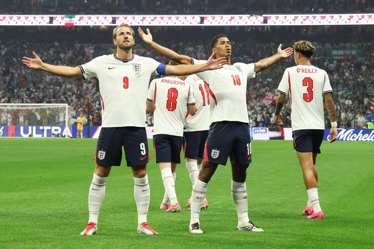 México se quiebra tras eliminación, llanto de Ochoa y 'Aztecazo' de Inglaterra