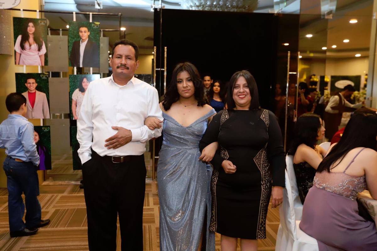 El Instituto Bilingüe Pablo Menzel celebra a sus recién graduados