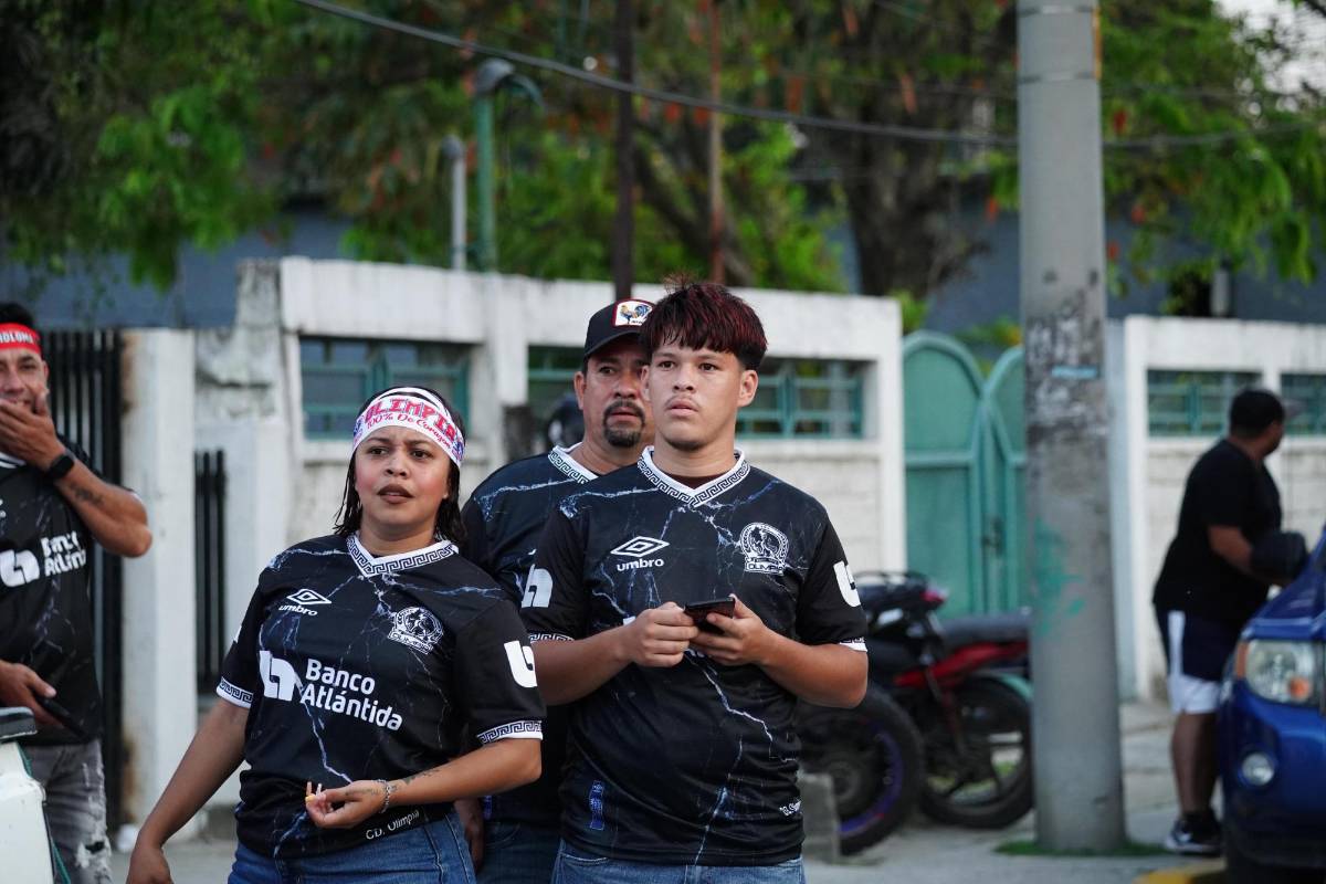 Olimpia da golpe al Choloma, 'intruso' se mete en pleno partido y Tiktoker cautiva