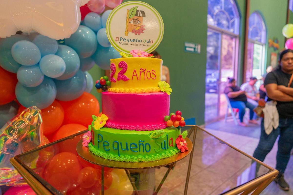 Así estuvo la visita de Miss Universo 2024 al museo El Pequeño Sula